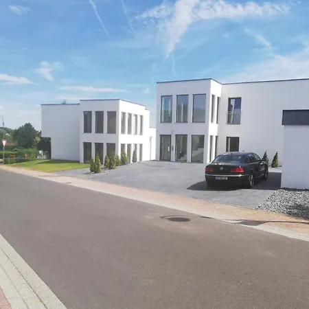 Eifel24, Neues Und Barrierefreies Appartement Mit Terrasse Schwirzheim Exterior photo