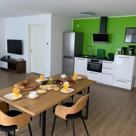 Eifel24, Neues Und Barrierefreies Appartement Mit Terrasse Schwirzheim Exterior photo